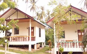 Happy Bungalow